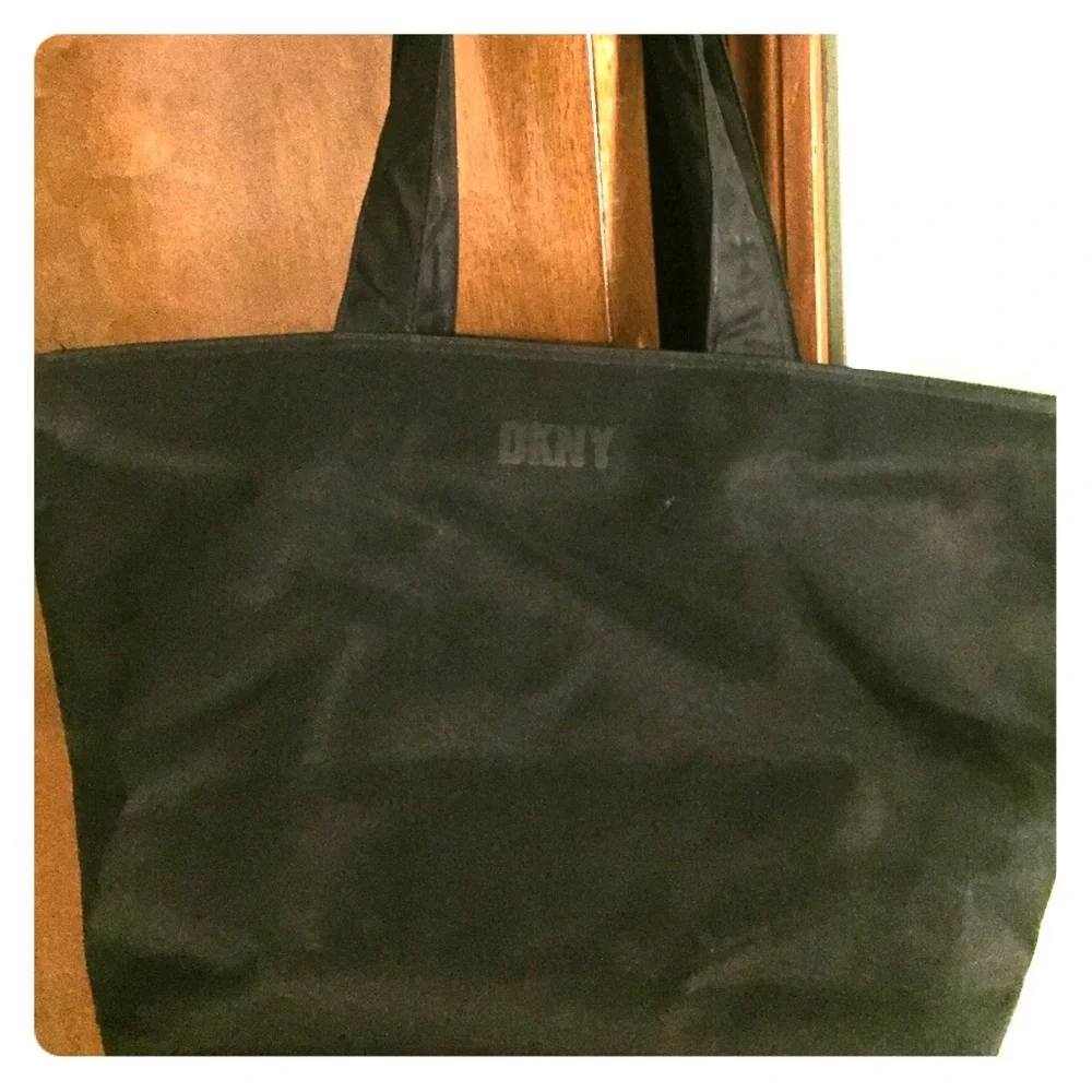 DKNY Classic bag - Picture 1 of 2